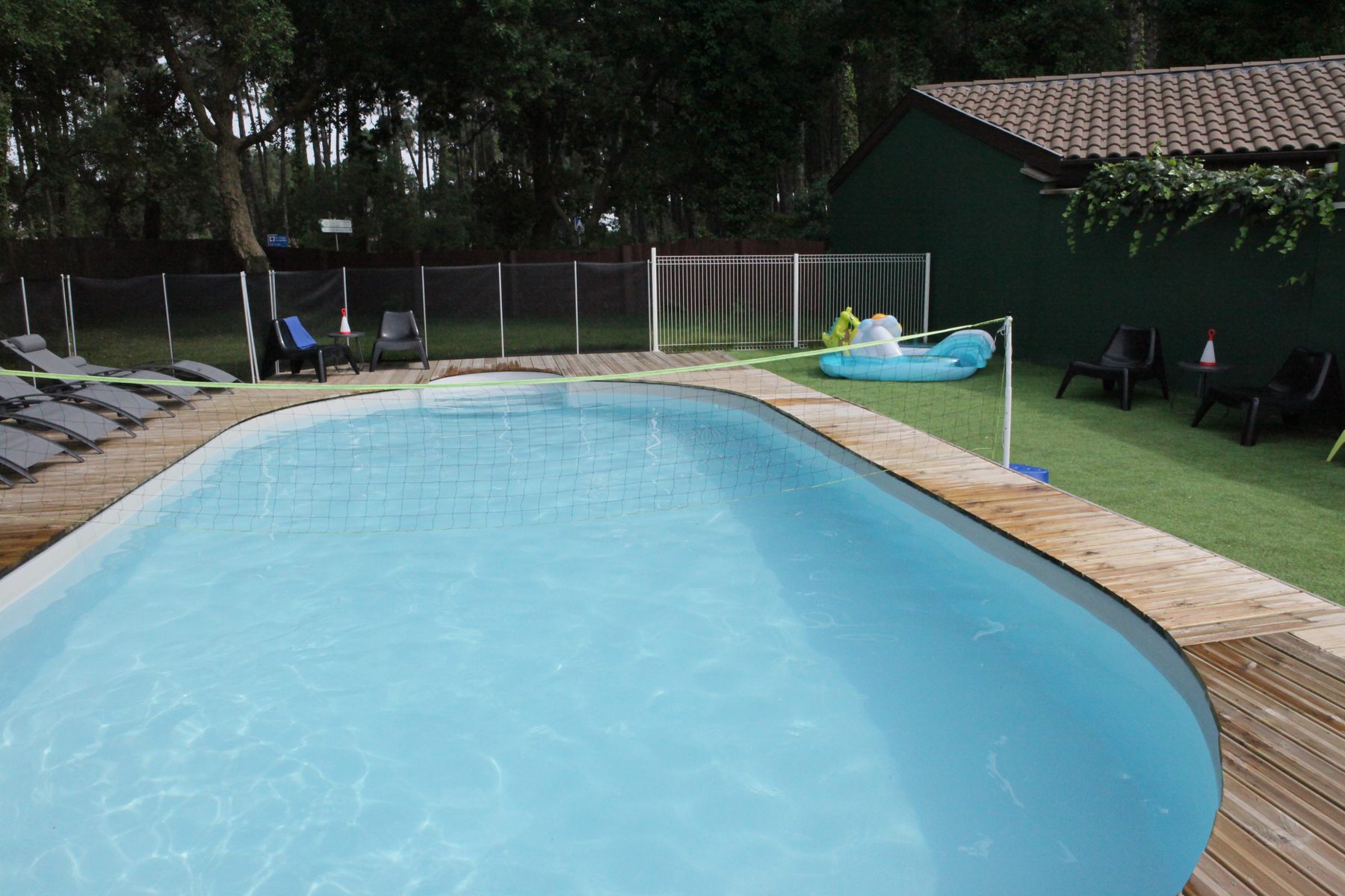 Piscine chauffée de la Villa les Bruyères